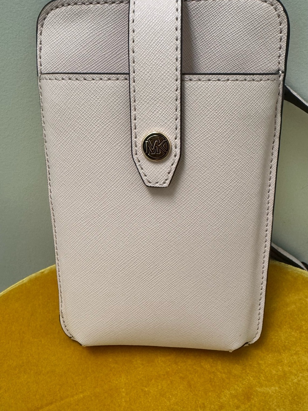 Michael Kors Jet Set Pale Pink Smartphone Crossbody Phone Pouch - Picture 4 of 11